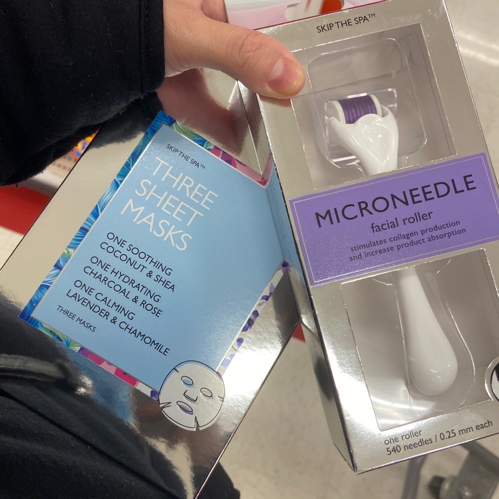 Micro-needled face roller & three sheets mask